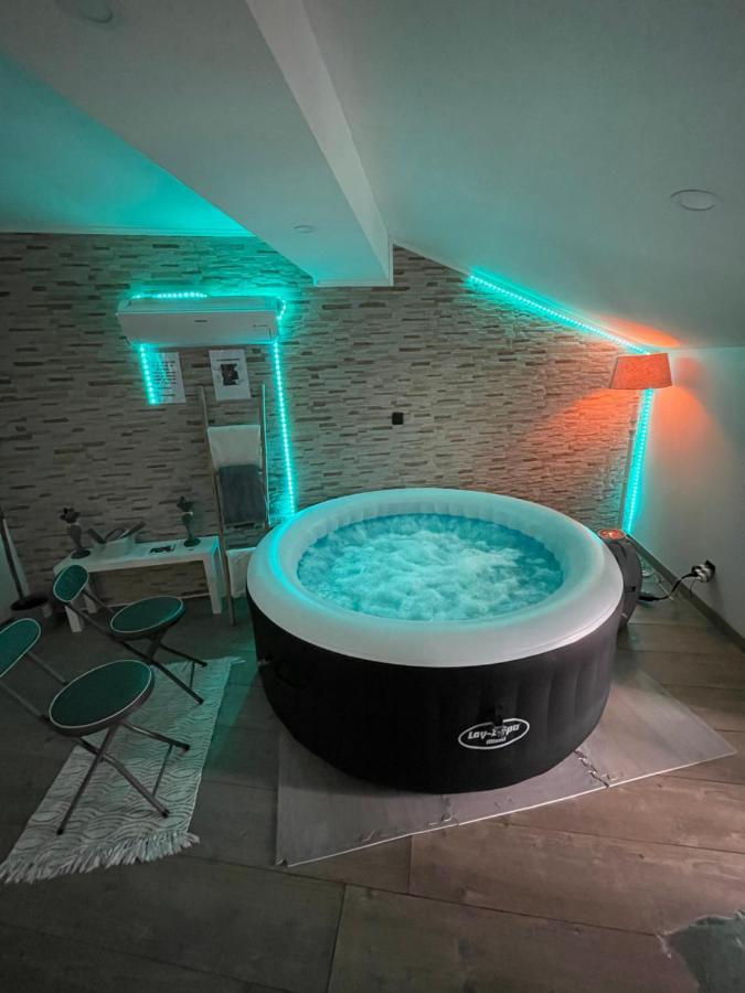 Love'Room تْريبْ المظهر الخارجي الصورة