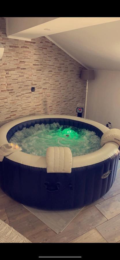 Love'Room تْريبْ المظهر الخارجي الصورة